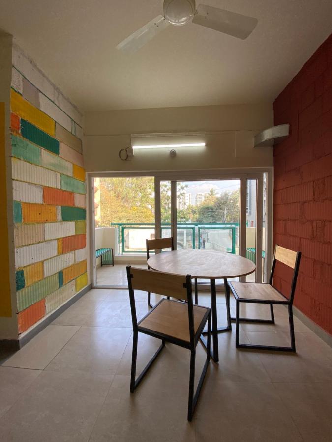 Rove By Boston Living Hostel Hyderabad Exterior photo
