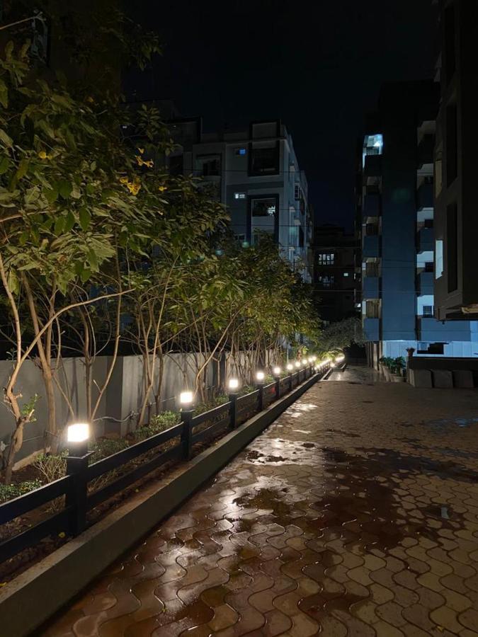 Rove By Boston Living Hostel Hyderabad Exterior photo